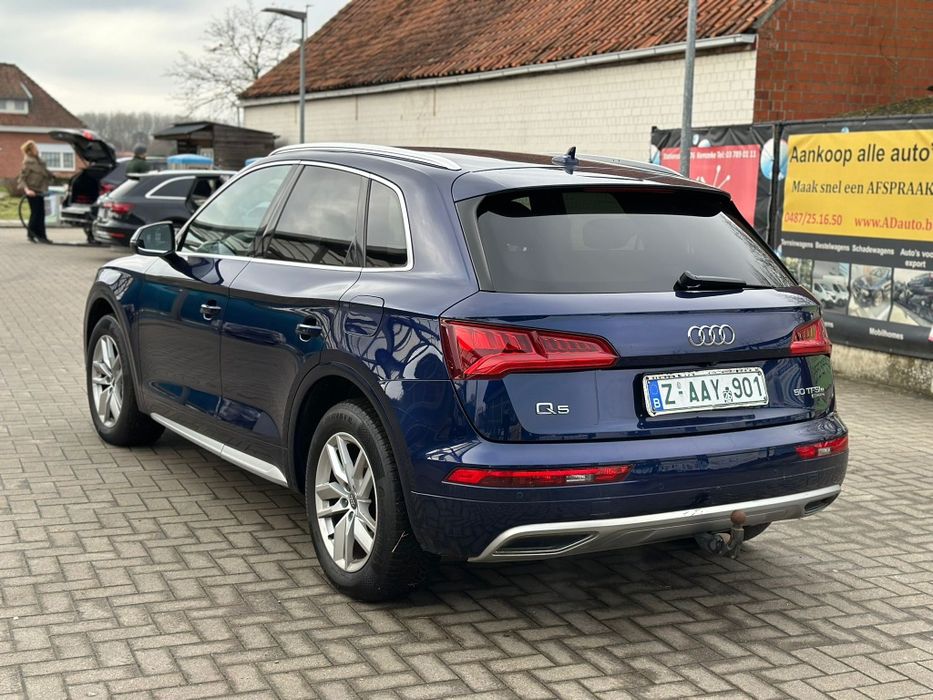 Audi Q5 / 5.0 TFSI / 2.0 Benzina Hybrid / 2020 /  4x4 / 252 CP