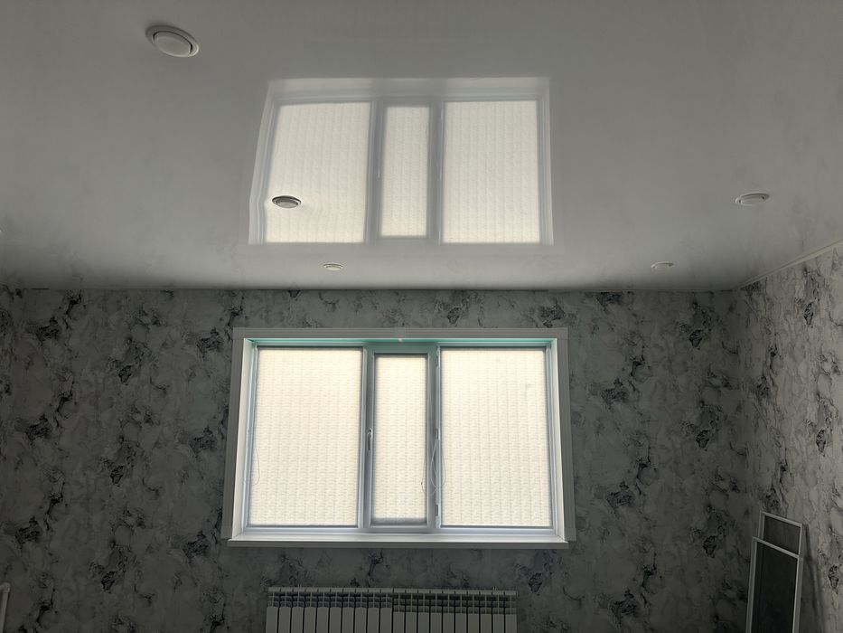 Натяжные потолки Рол-шторы