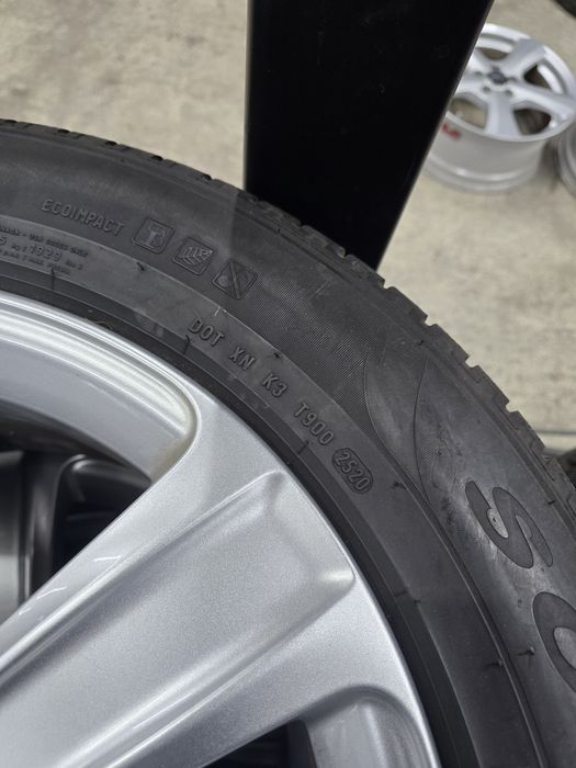 4 Броя 235/60/18 Pirelli 2x5,6mm 2x5,2mm