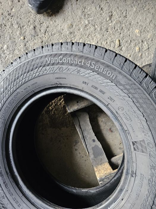 2 anvelope allseason 225 70 15C Continental  2021