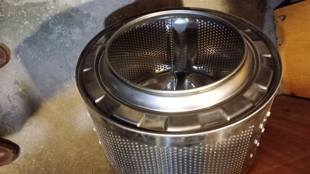 Продавам пералня HEINNER за ремонт или за части