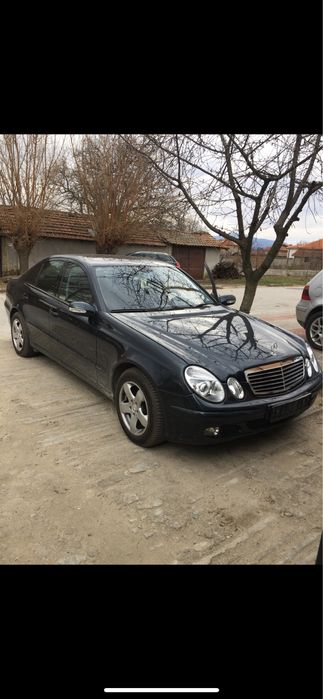 Mercedes benz E320