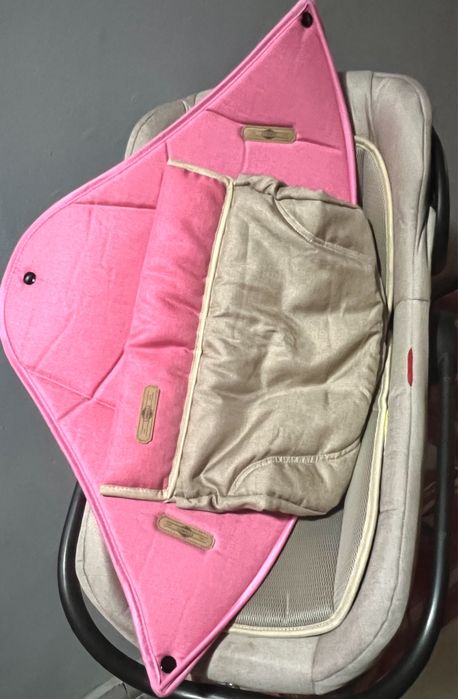 Детска количка Hauck и седалка за кола