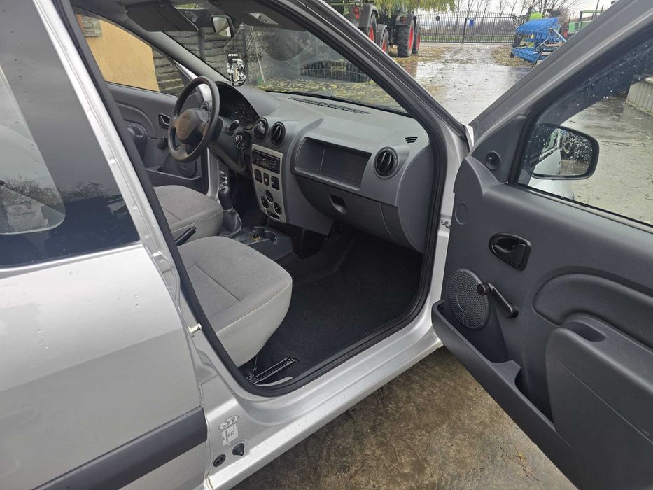 DACIA Papuc Logan Pick-Up 2 locuri 10.2008 1.5dCi 86 CP E4 // Germania