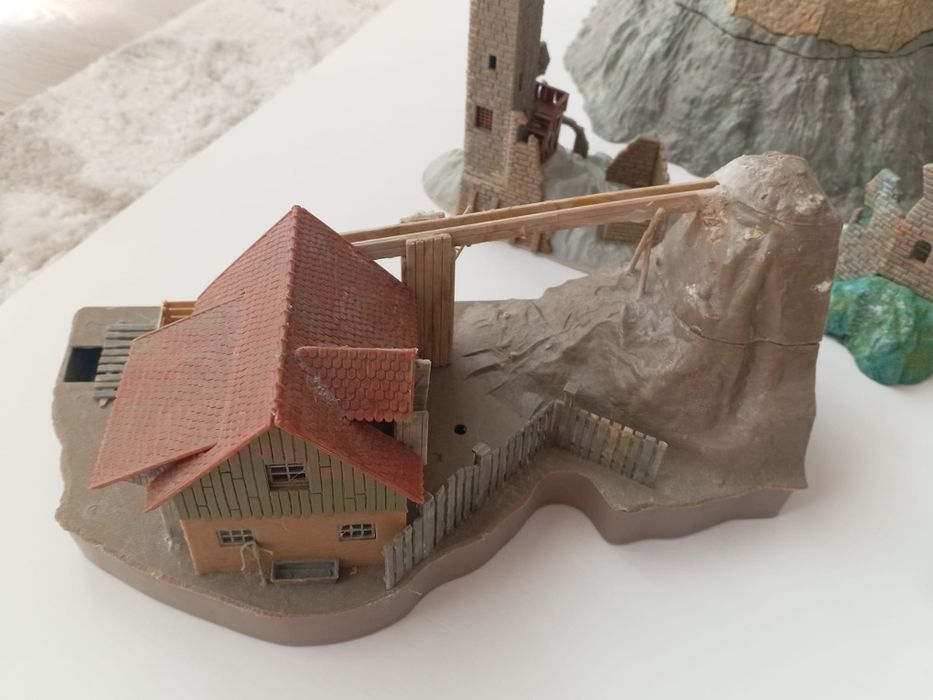 Vând case, castel, moară scară H0pentru dioramă