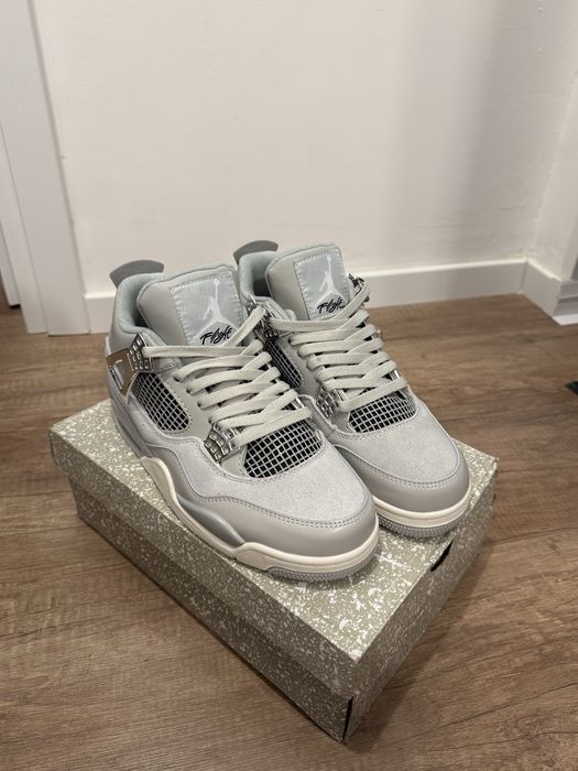 *ULTIMELE PERECHI* Nike Air Jordan 4 Frozen Moments -Verficare colet