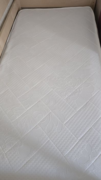 Детская кроватка Домик