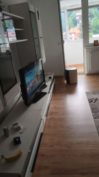 Apartament de vânzare în Bușteni renovat Nou central lângă supermercat