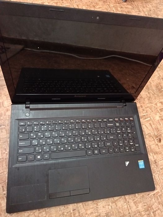 Леново ноутбук в хорошем состояний