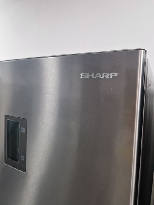 Хладилник Sharp A++ Доставка300 литра