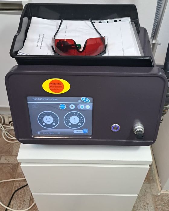 Vand laser indepartat tatuaje 999 e /Inchiriez cu 500 lei/zi