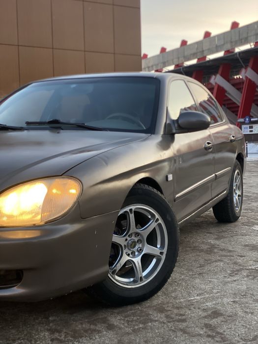 Hyundai Sonata продам машину