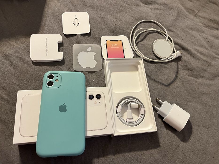 Iphone 11 64 gb бял white перфектен като нов 81% батерия