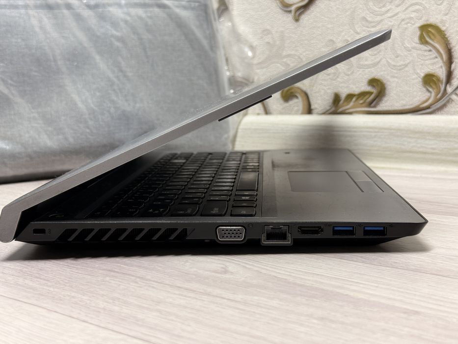 Lenovo SSD i3 СУПЕР ЦЕНА ноутбук