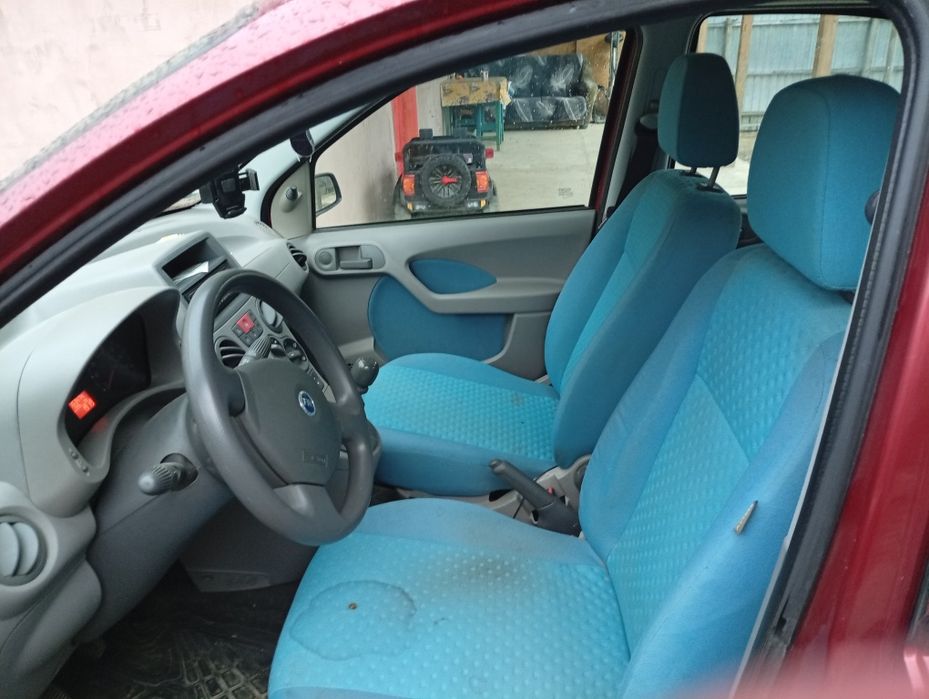 Vand fiat panda pentru camp