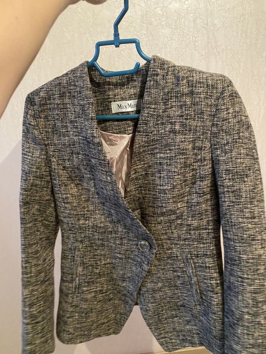 Продам классический костюм