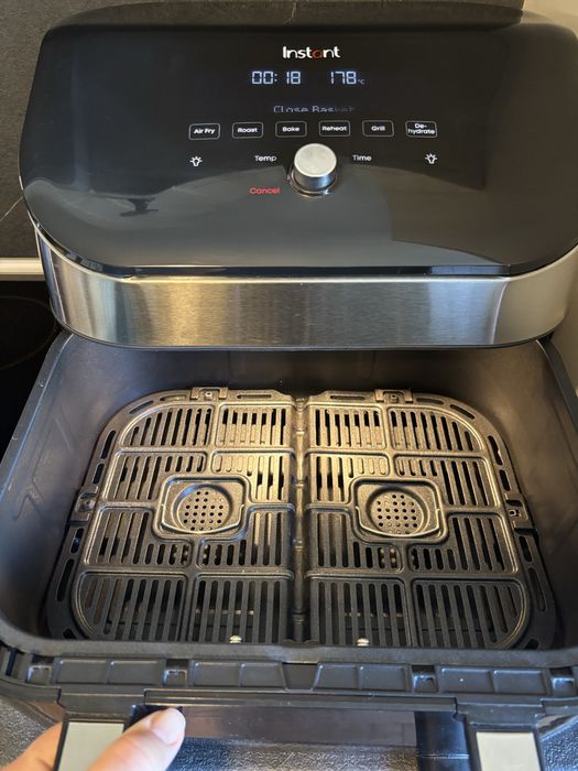 Еър фрайър Instant pot