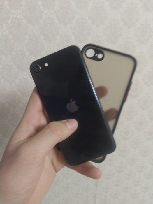 iPhone SE 2 128/76% продам