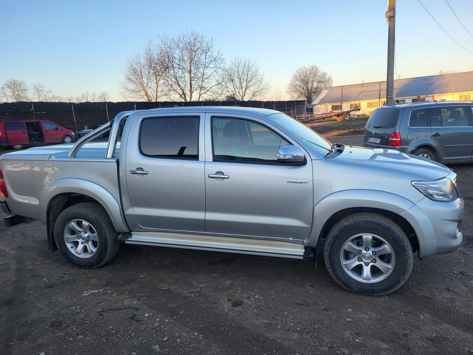 TOYOTA Hilux 2012 — imagine 3