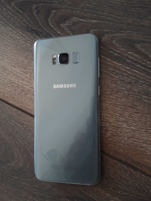 Samsung Galaxy S8 Plus (64GB)-перфектно състояние