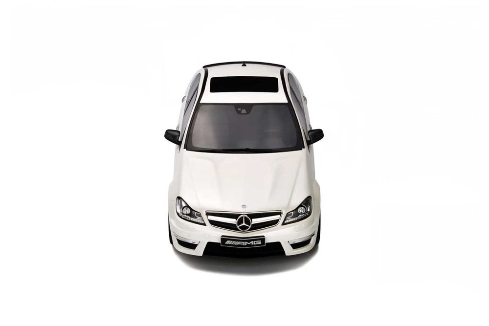 Machetă Mercedes-Benz C63 AMG 1:18 GT Spirit