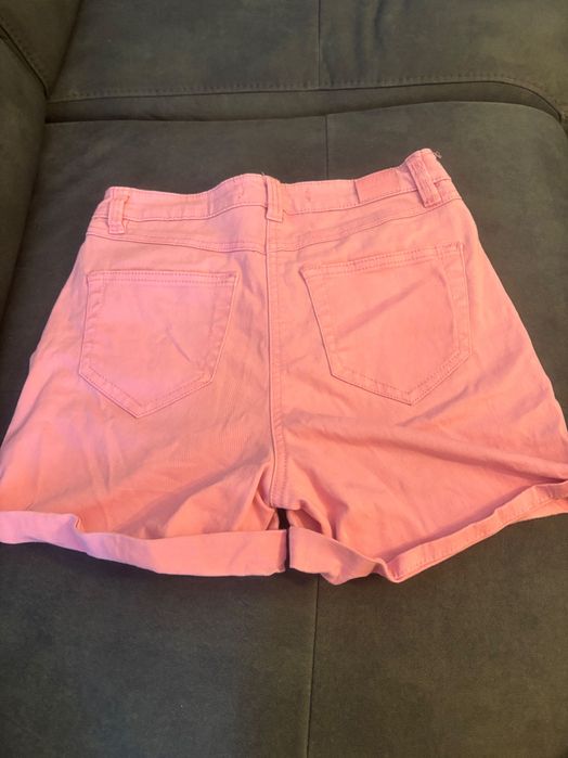 Дамски къси панталони