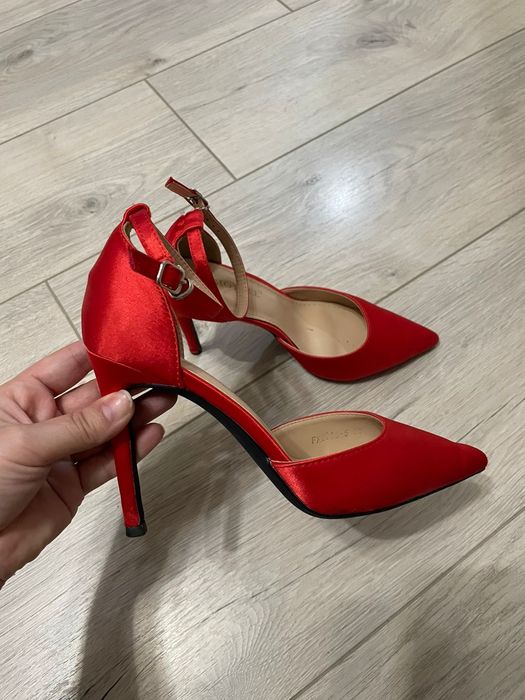 Сумки туфли ПО 5000 тг