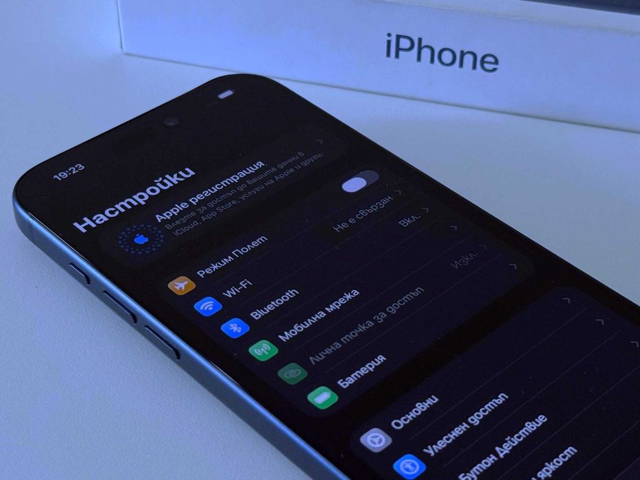 Бартер! Перфектен! iPhone 17 Pro Max Deep Blue (Син) 98% Батерия.