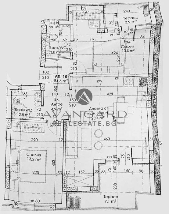 Продава се Тристаен апартамент в Пловдив, Кършияка - 99 кв.м за 1600 €/кв.м - Снимка #1