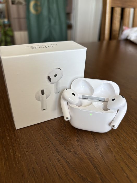 Airpods 4 noise cancelling (гаранционни)