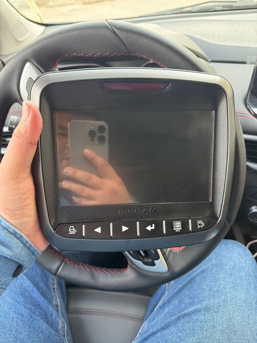 Ekakavator 300 talik gusinichni