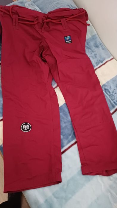 Продам кимоно новый