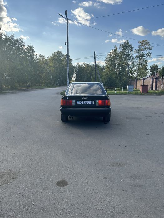 Продам  Audi 100 C4 2.6