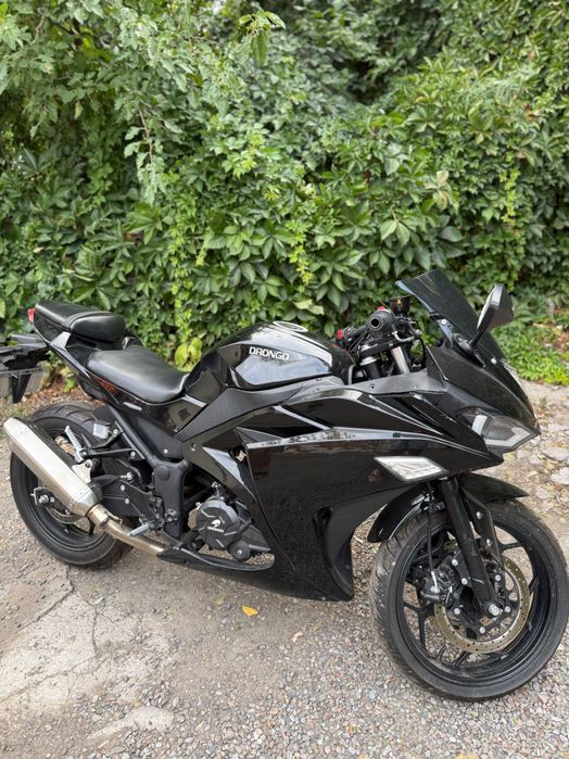Продаю мотоцикл спортбайк Yamaha R3