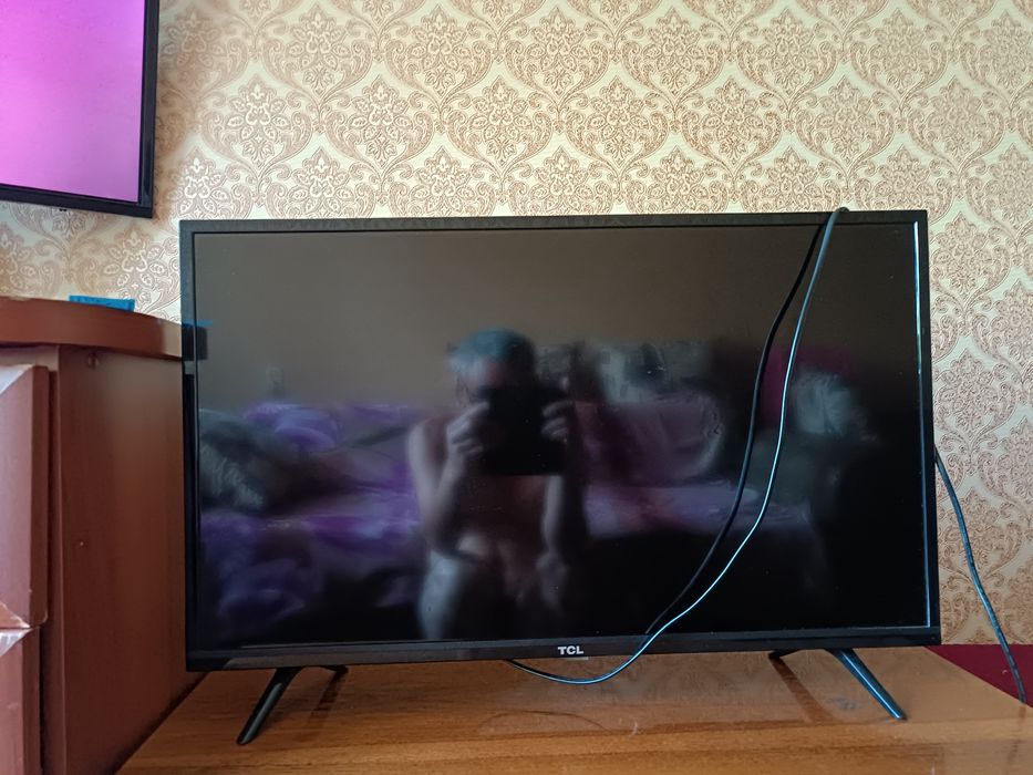 Телевизоры 2 штуки TCL