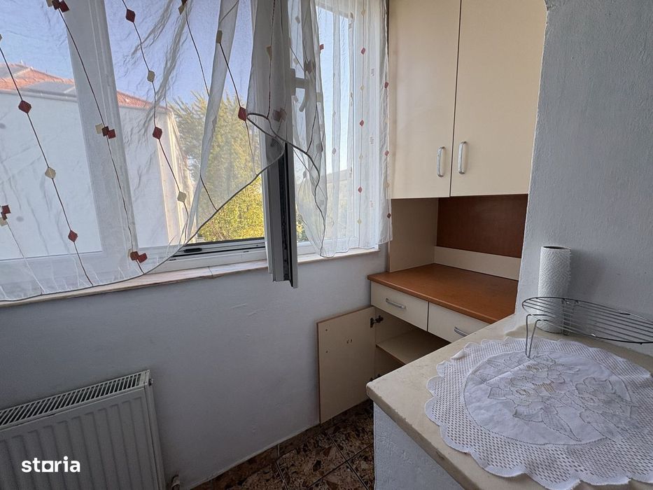 Apartament trei camere ,str Lapusului ,Iosia