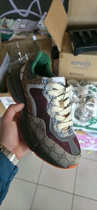 guccu rhyton sneakers balenciaga