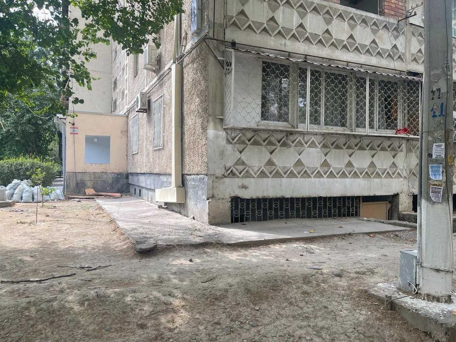 СВОЯ ДЕШЕВО ПОД ОФИС срочно центр ДАРХАН 1 этаж Новомосковский рядом