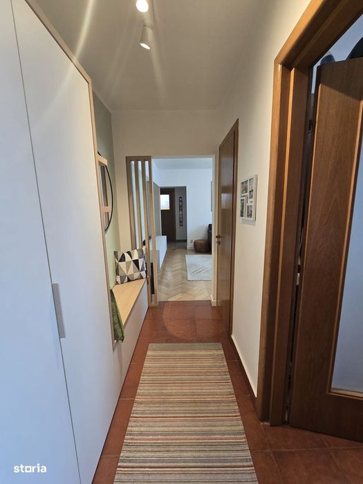 Metrou Calea Grivitei - centrala si loc de parcare