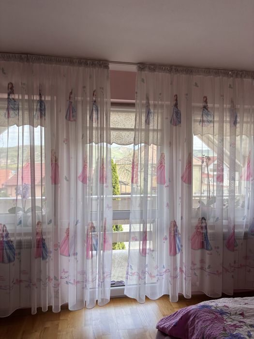 Perdele cu prințese