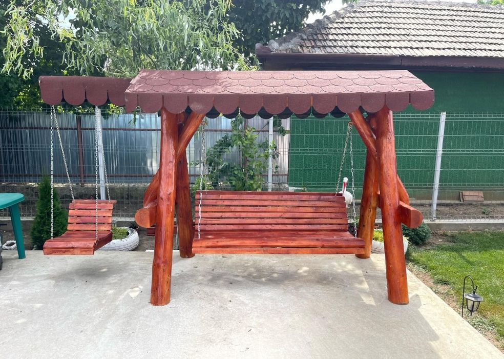Balansoar  rustic din lemn masiv cu 2 leagăne  set masă  scaune