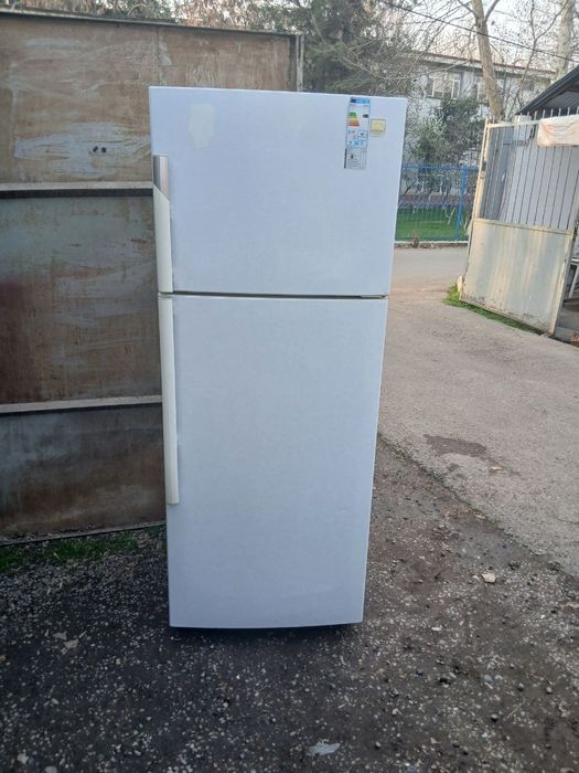 Продаётся холодильник