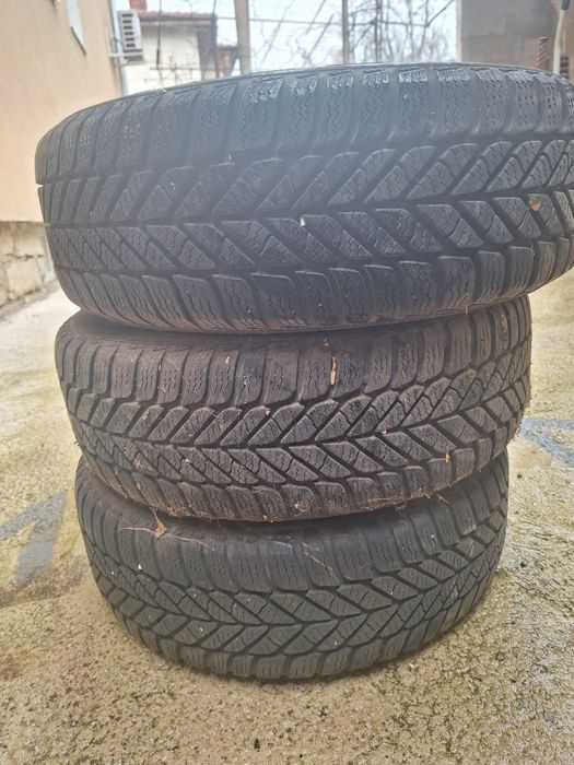 Зимни гуми 14 чисто нови и електрическа тротинетка