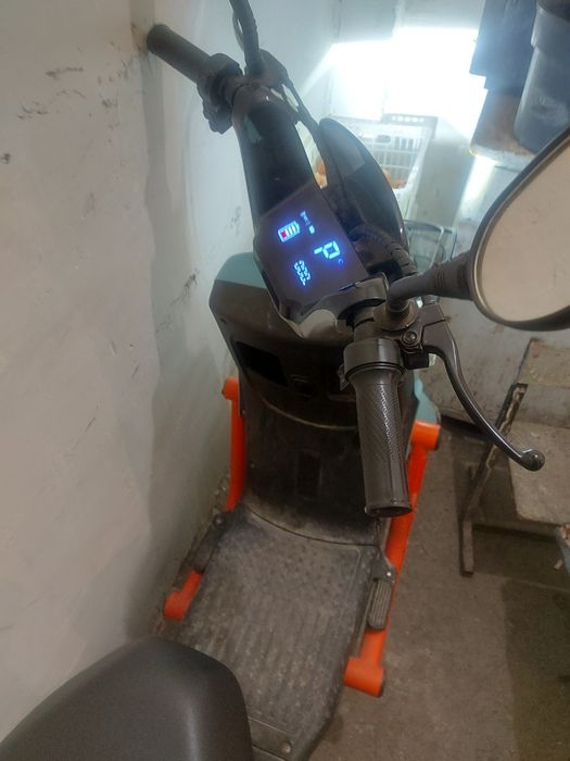 Продам электро скутер