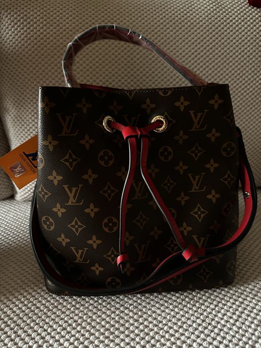 Чанта Louis Vuitton