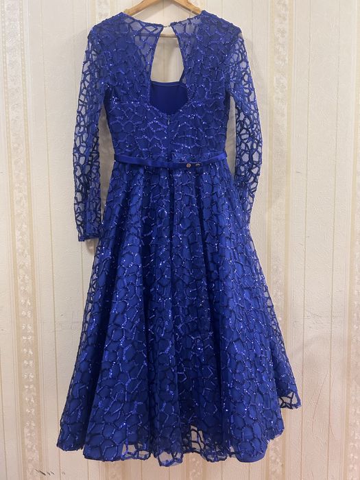 Платье нарядное с пайетками