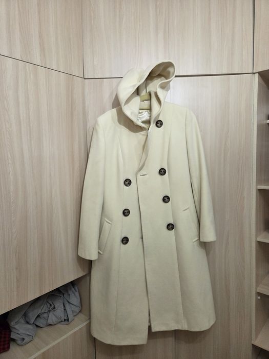 Продам пальто размерXL 20тыс тенге