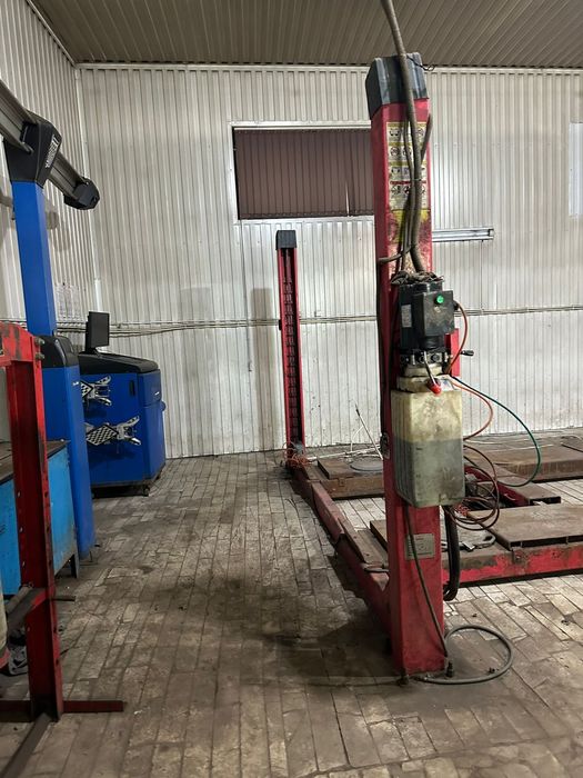 Продам стенд 3Д развал-схождение .