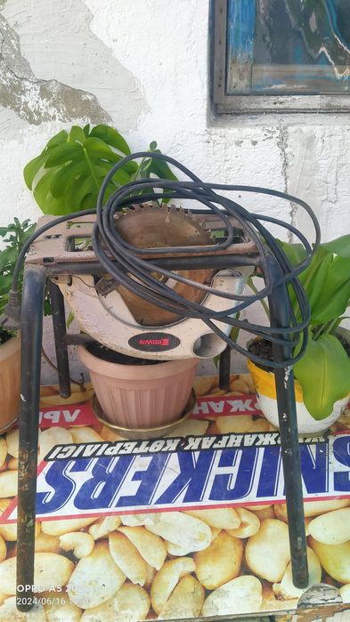 Пчёлка б.у продам.