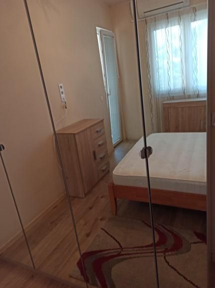 Дава се под наем Тристаен апартамент в Пловдив, Център - 95 кв.м за 600 € - Снимка #3